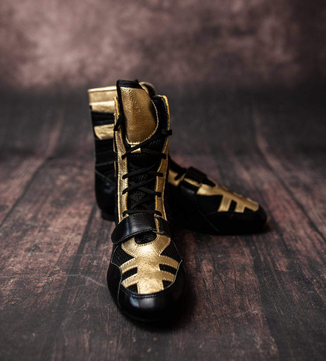 Boxing boots black and gold online